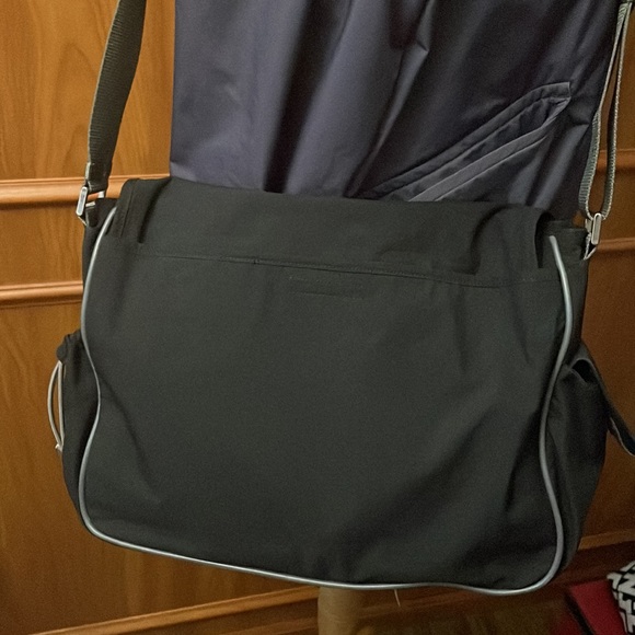 ‼️Sold‼️Authentic PRADA Sportside Crossbody Bag - Unisex❤️ - Picture 8 of 17